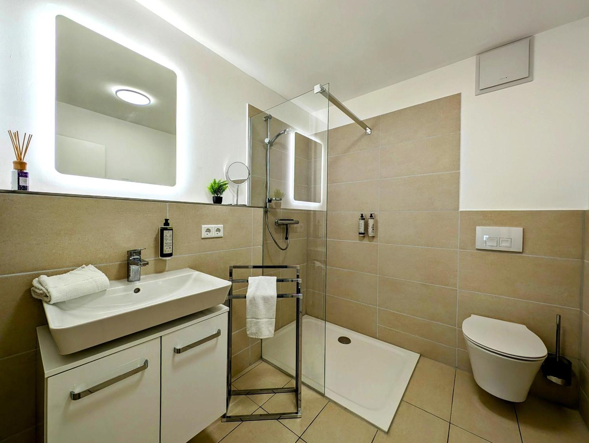 Bohnapartments - Nordkap-Suiten - Gratis Parkplatz - Moderner Neubau - Erdgeschoss - Fussbodenheizung Ерфурт Екстер'єр фото